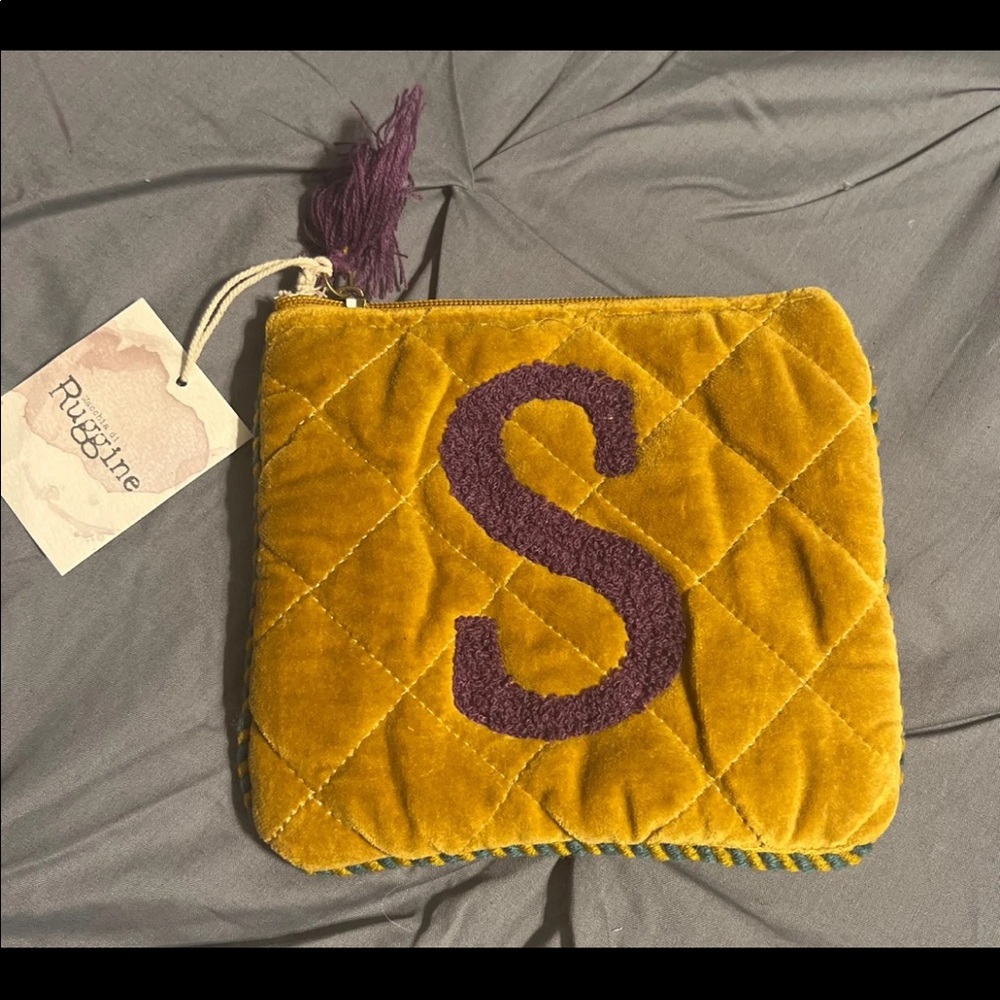 S Initial Pouch